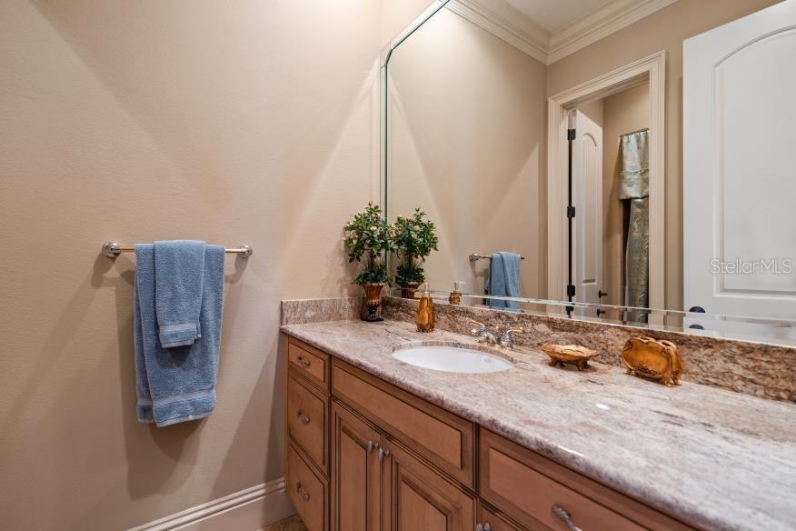 841 PONCE DE LEON Dr ST PETERSBURG, FL 33715