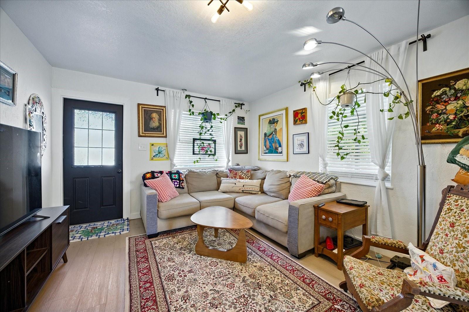 1466 15TH St ST PETERSBURG, FL 33705