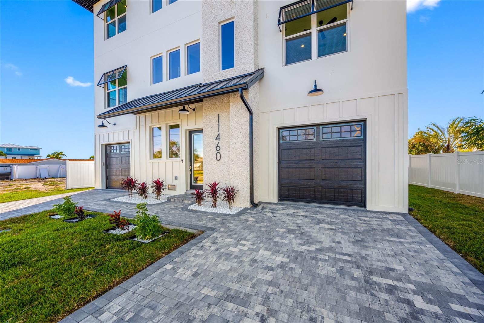 11460 7TH St TREASURE ISLAND, FL 33706