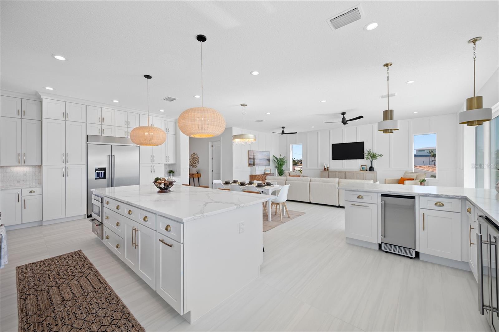 11460 7TH St TREASURE ISLAND, FL 33706