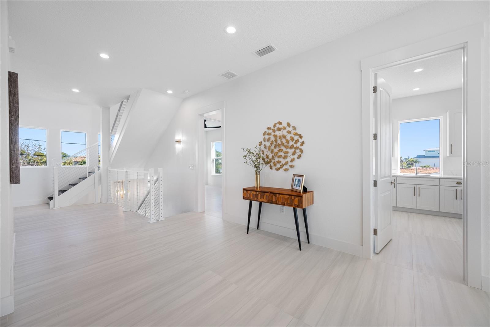 11460 7TH St TREASURE ISLAND, FL 33706