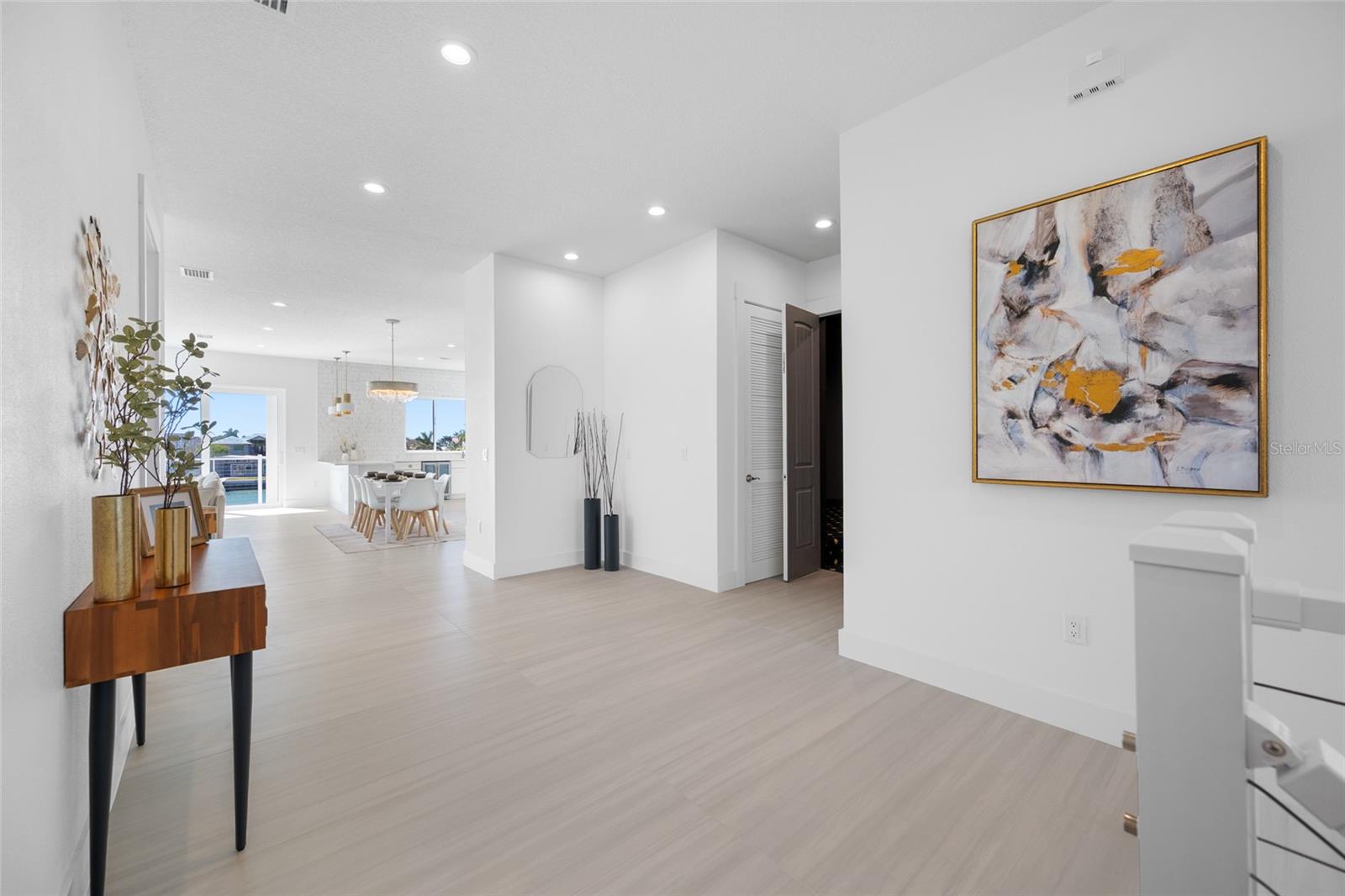 11460 7TH St TREASURE ISLAND, FL 33706