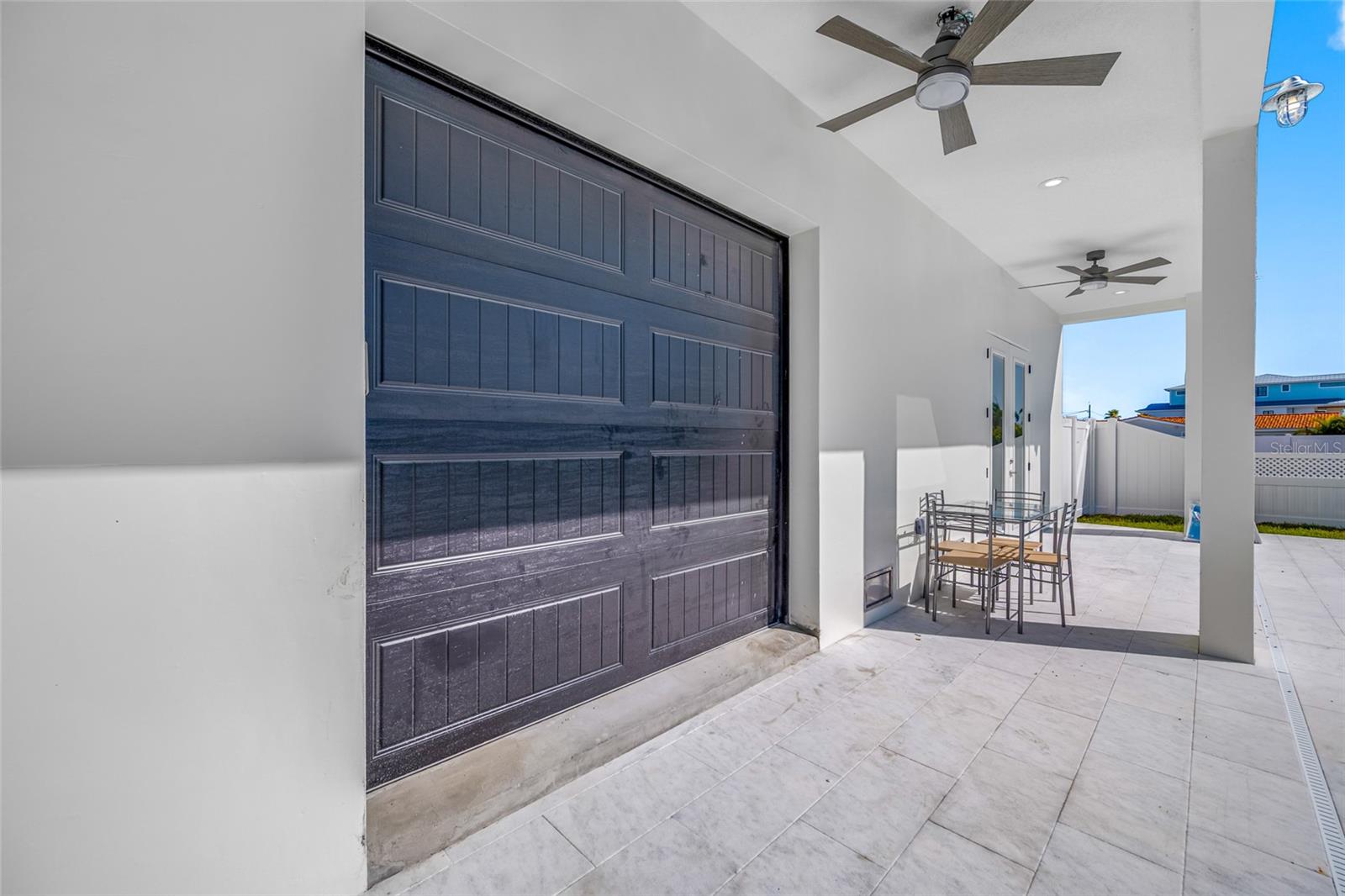 11460 7TH St TREASURE ISLAND, FL 33706