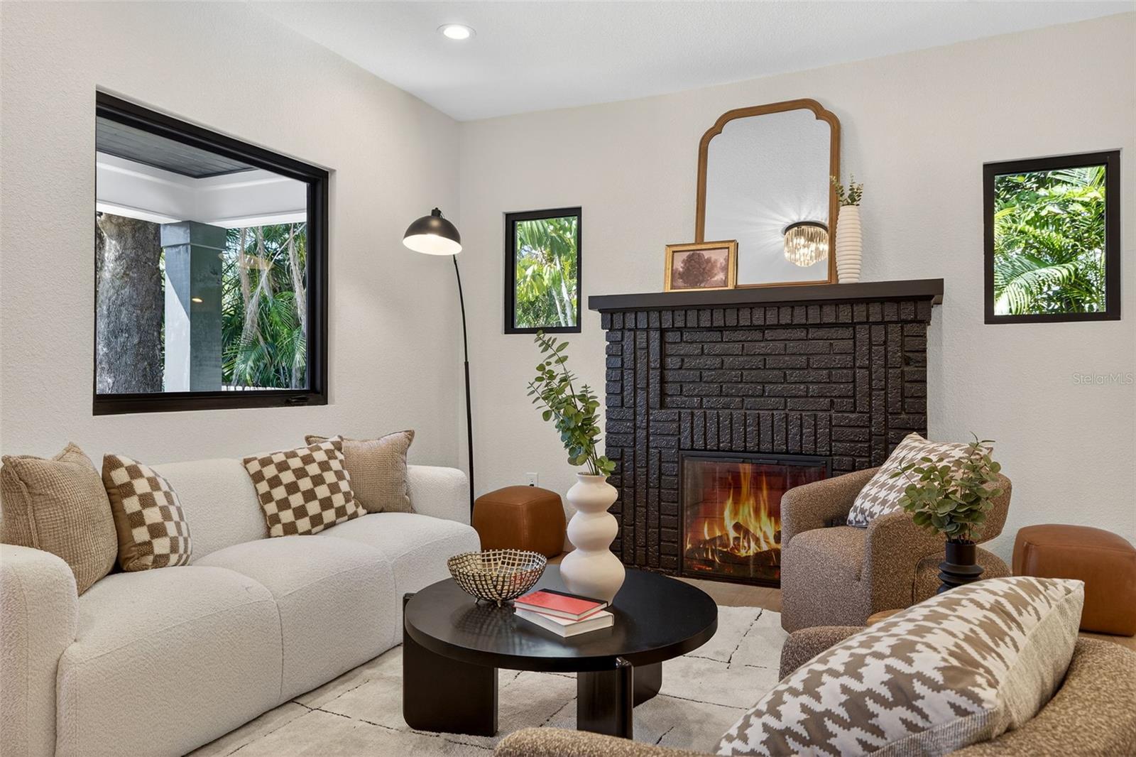 159 17TH Ave ST PETERSBURG, FL 33704