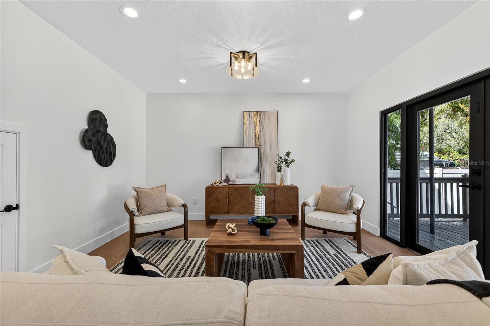 159 17TH Ave ST PETERSBURG, FL 33704