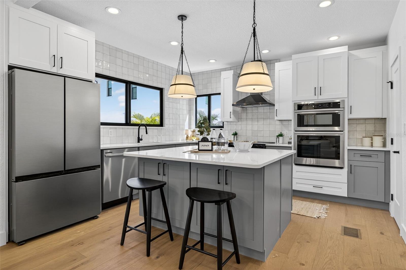 159 17TH Ave ST PETERSBURG, FL 33704