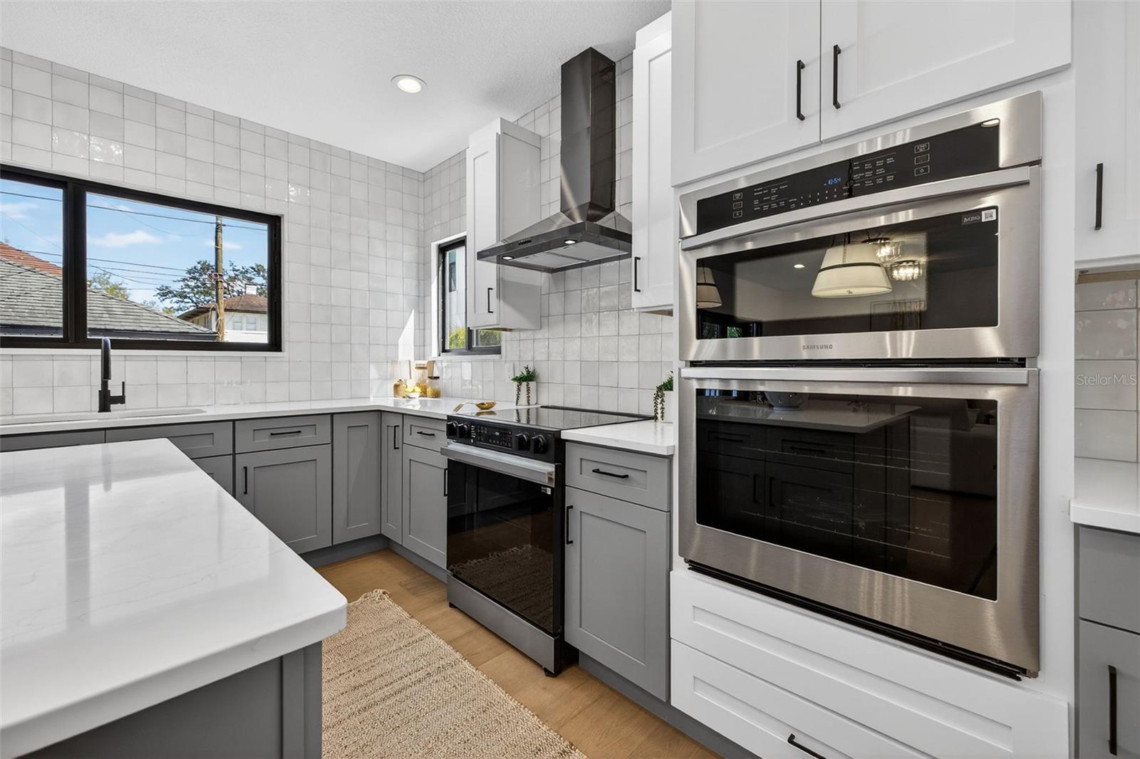 159 17TH Ave ST PETERSBURG, FL 33704