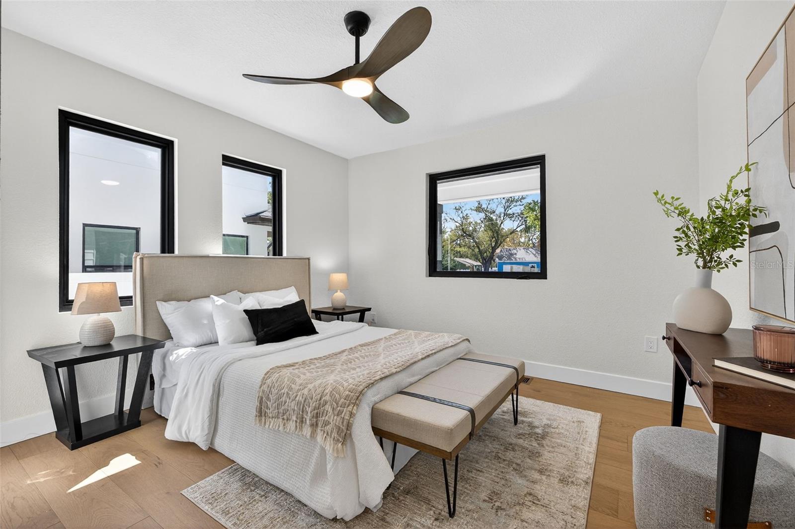 159 17TH Ave ST PETERSBURG, FL 33704