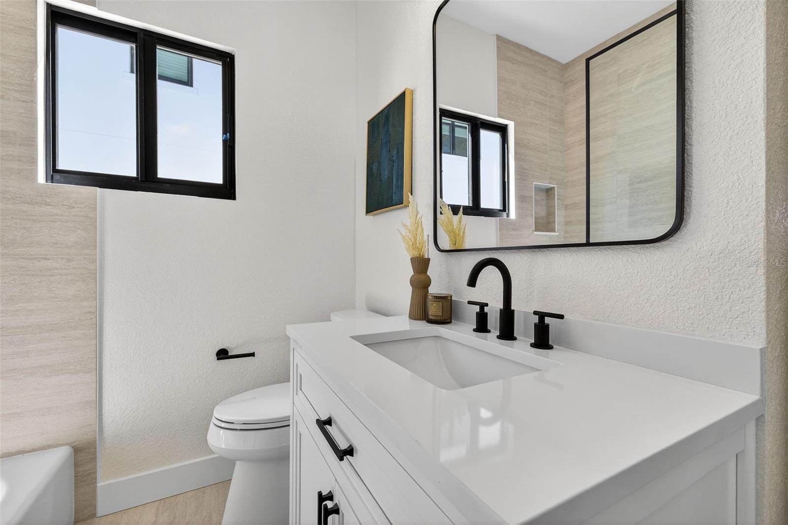 159 17TH Ave ST PETERSBURG, FL 33704