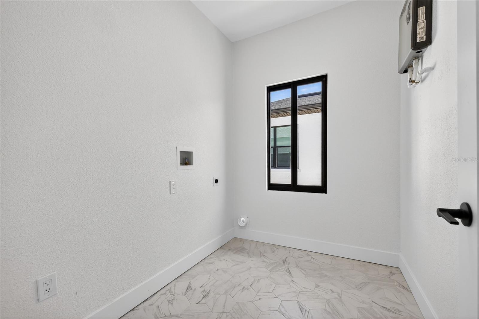 159 17TH Ave ST PETERSBURG, FL 33704