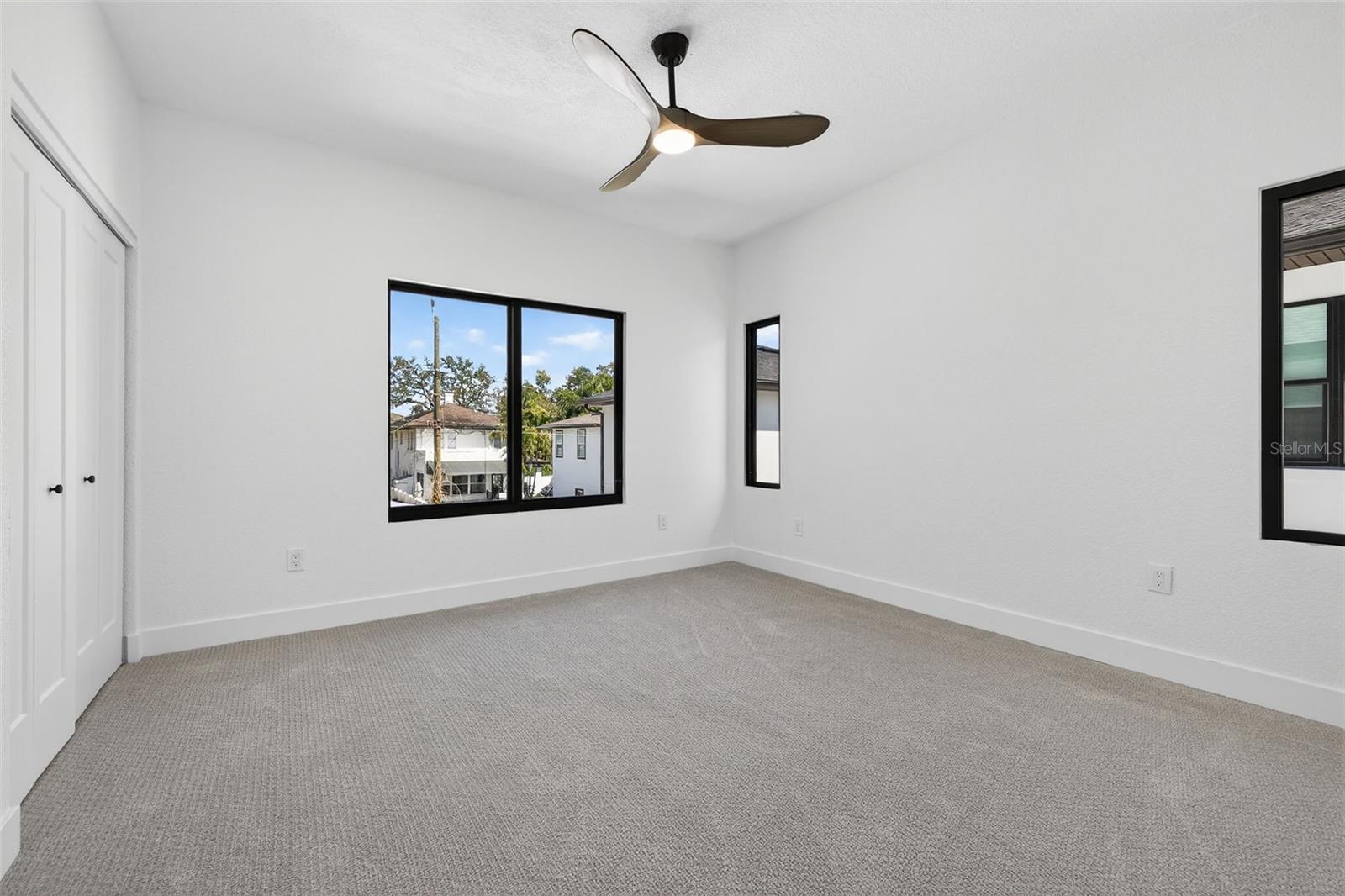 159 17TH Ave ST PETERSBURG, FL 33704