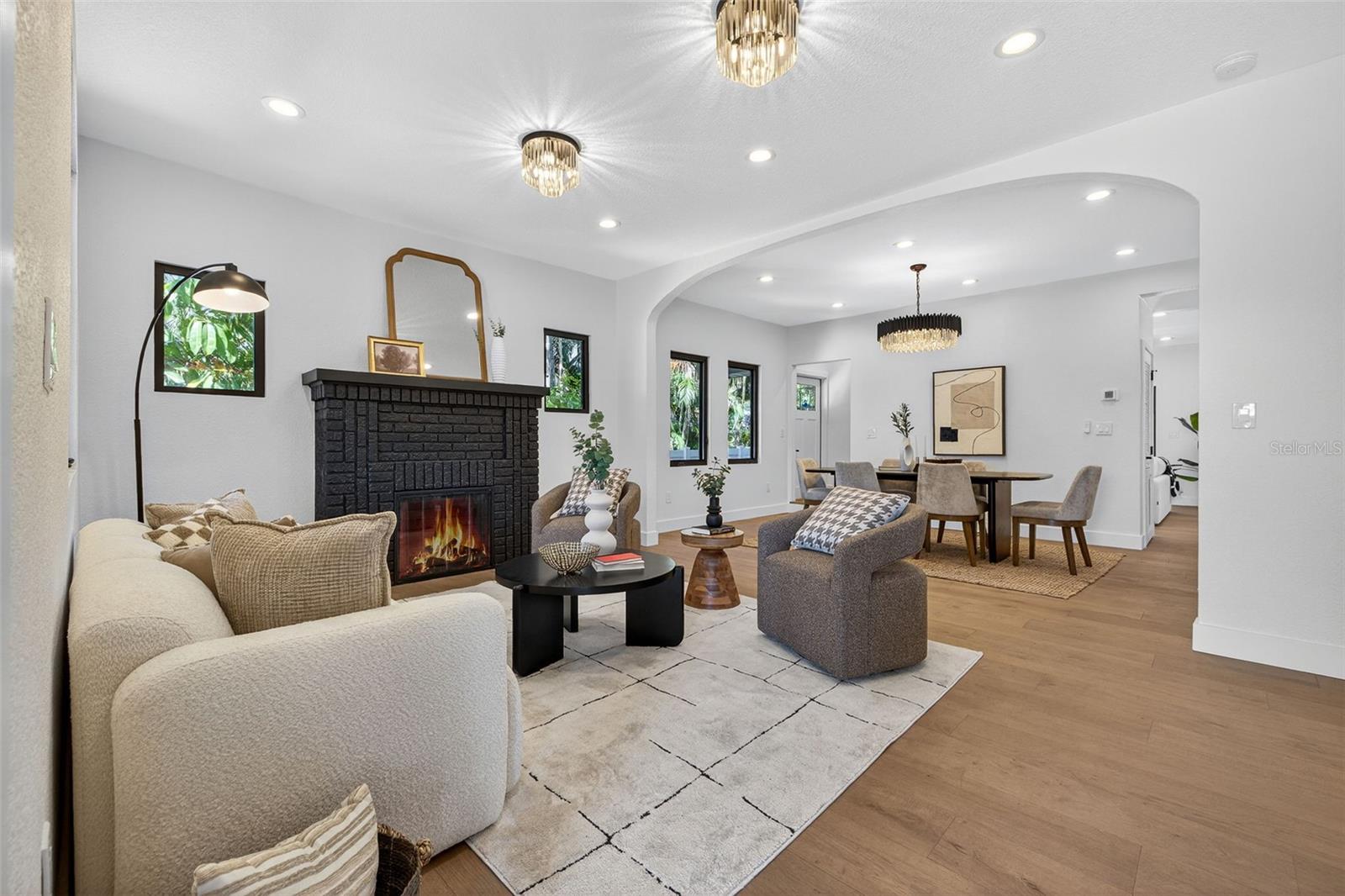 159 17TH Ave ST PETERSBURG, FL 33704