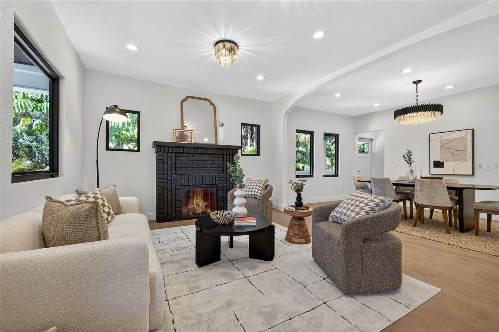 159 17TH Ave ST PETERSBURG, FL 33704