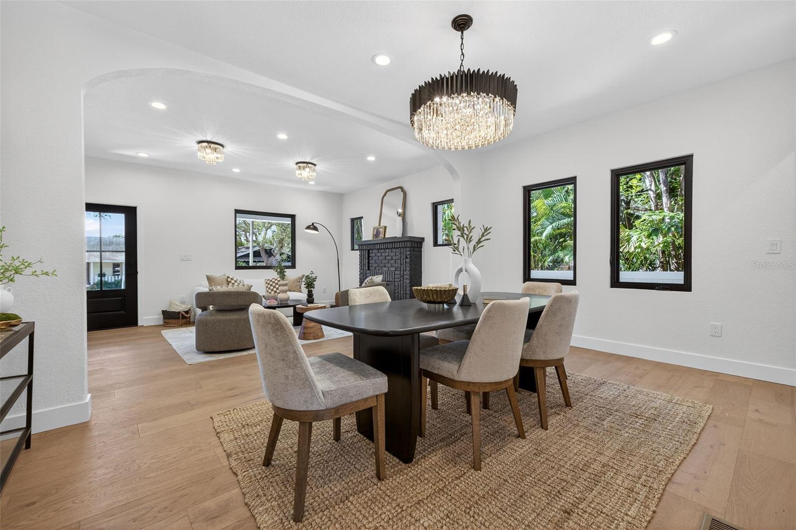 159 17TH Ave ST PETERSBURG, FL 33704