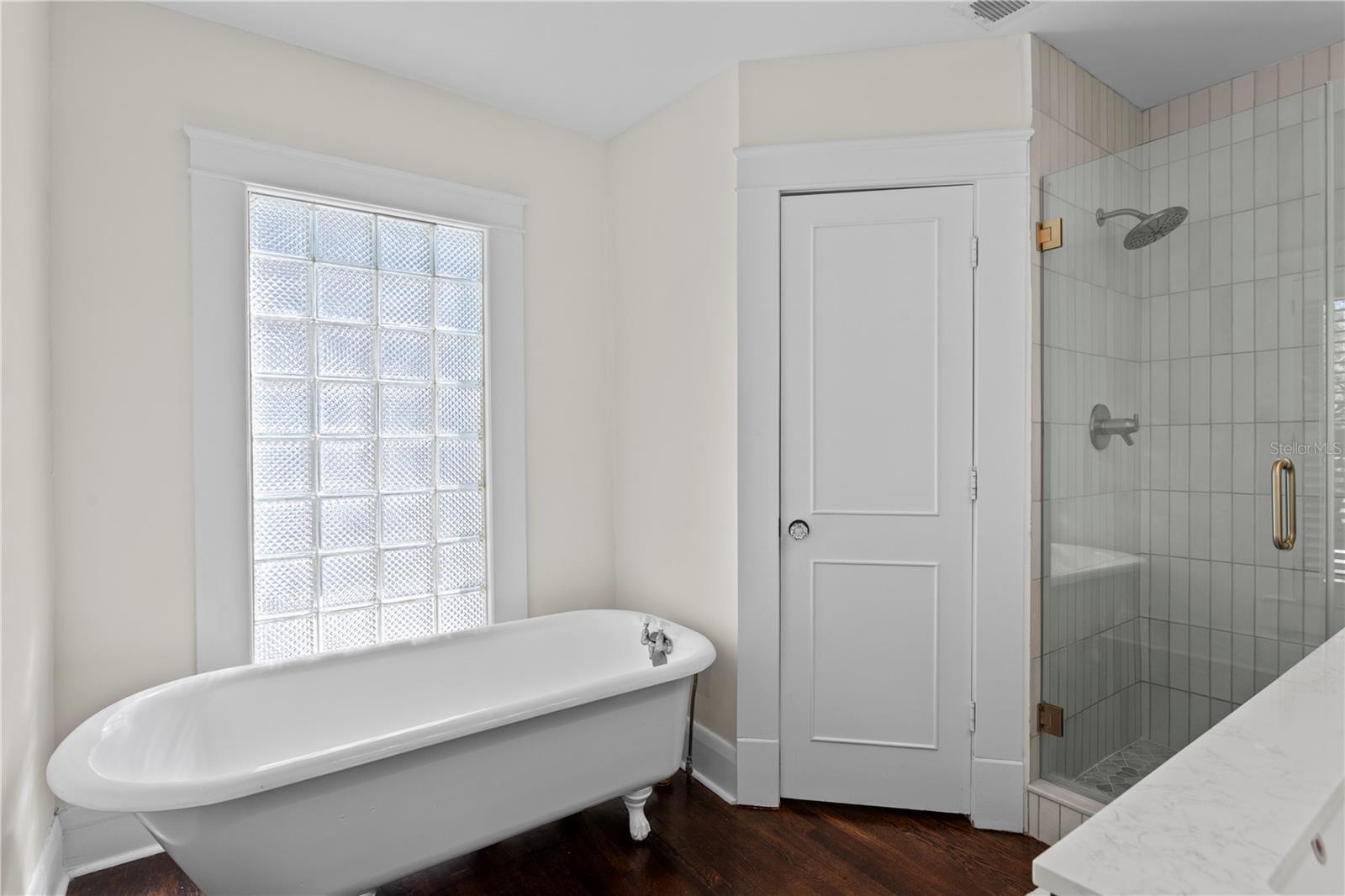 2810 W MORRISON Ave TAMPA, FL 33629