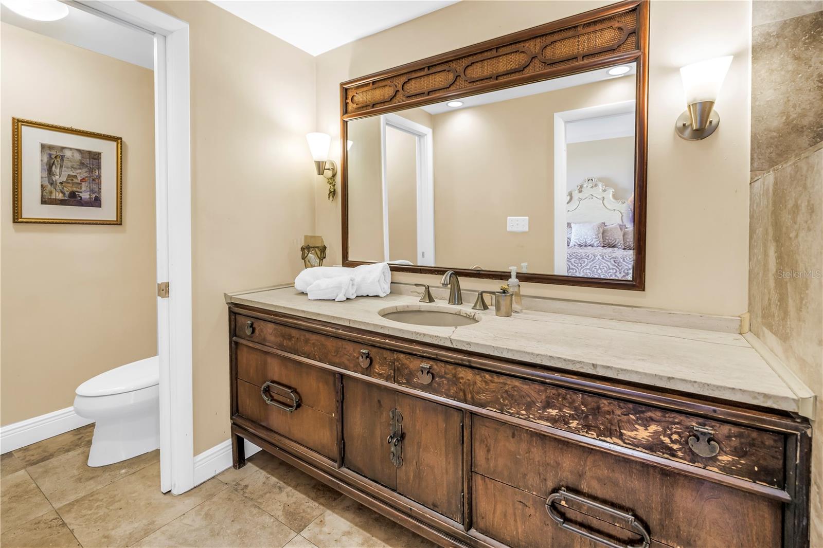 1 Bch Dr #1702 ST PETERSBURG, FL 33701