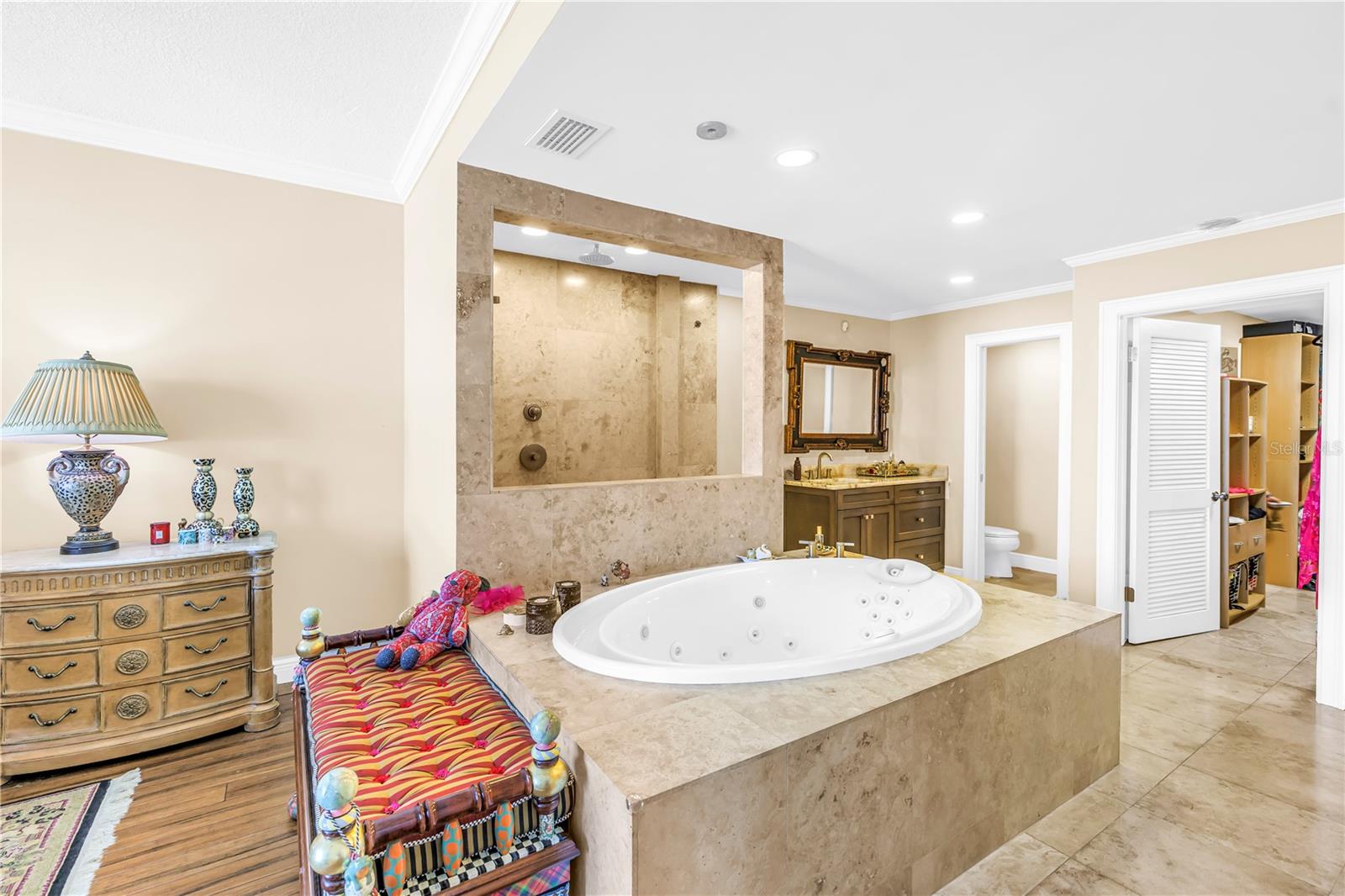 1 Bch Dr #1702 ST PETERSBURG, FL 33701