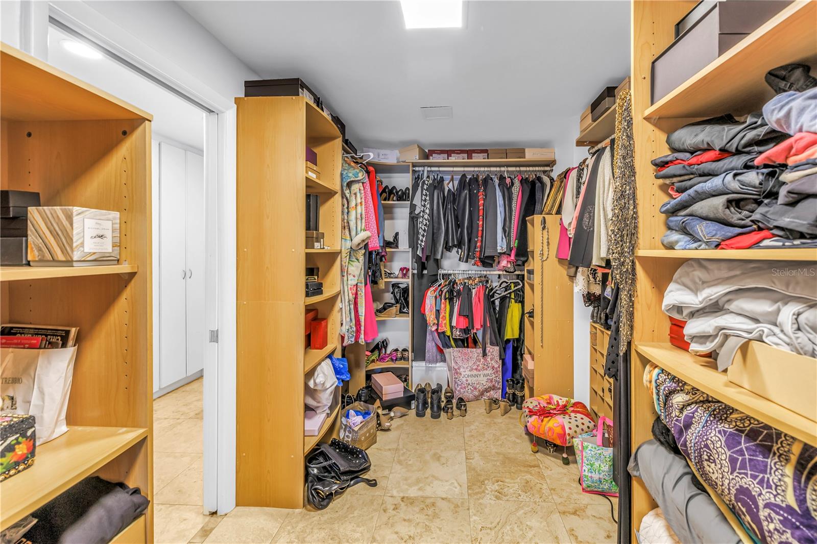 1 Bch Dr #1702 ST PETERSBURG, FL 33701