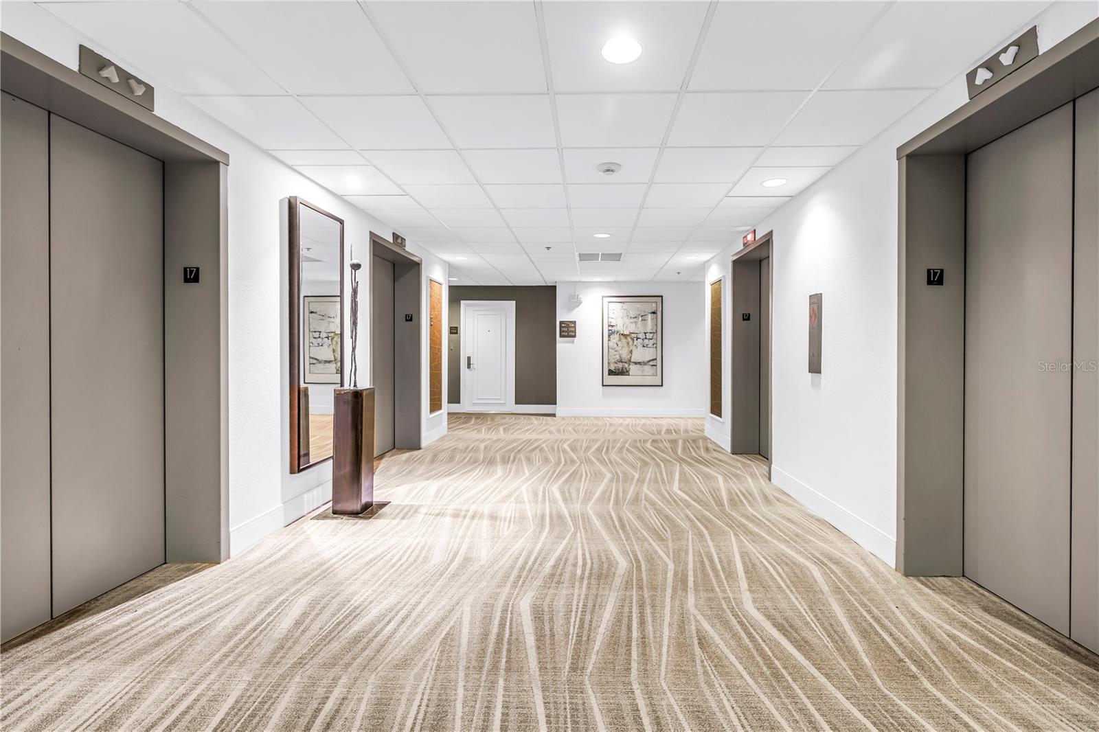 1 Bch Dr #1702 ST PETERSBURG, FL 33701