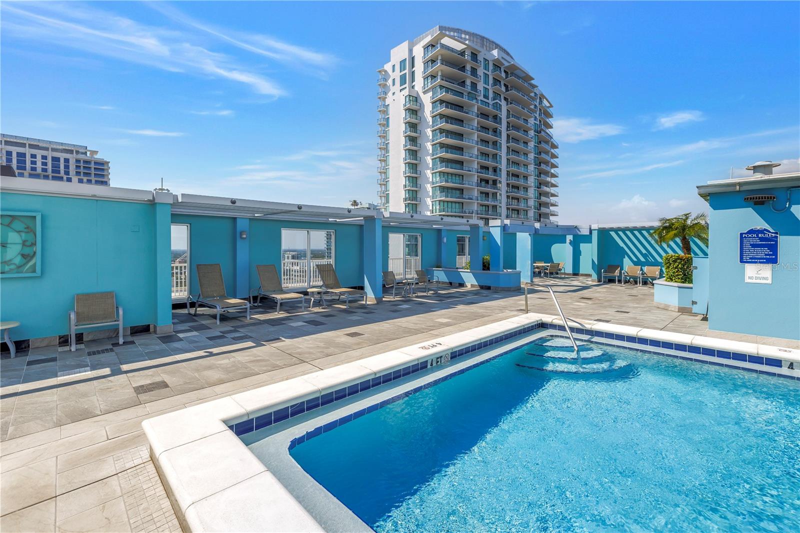 1 Bch Dr #1702 ST PETERSBURG, FL 33701