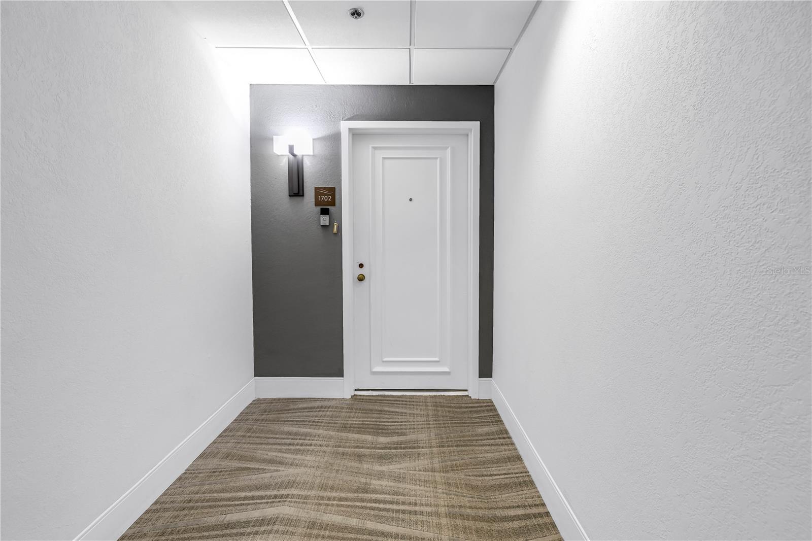 1 Bch Dr #1702 ST PETERSBURG, FL 33701