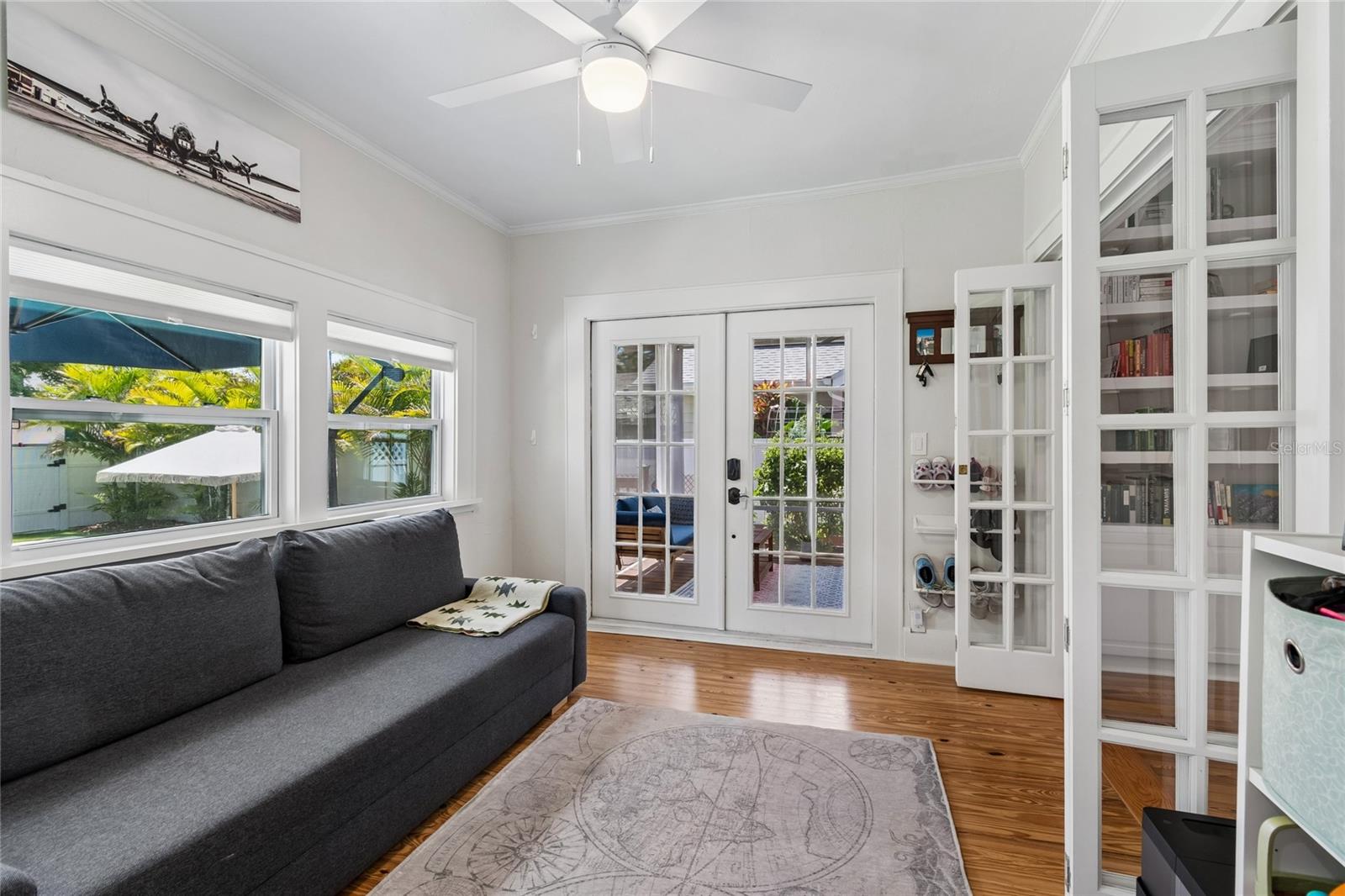 1126 16TH Ave ST PETERSBURG, FL 33704