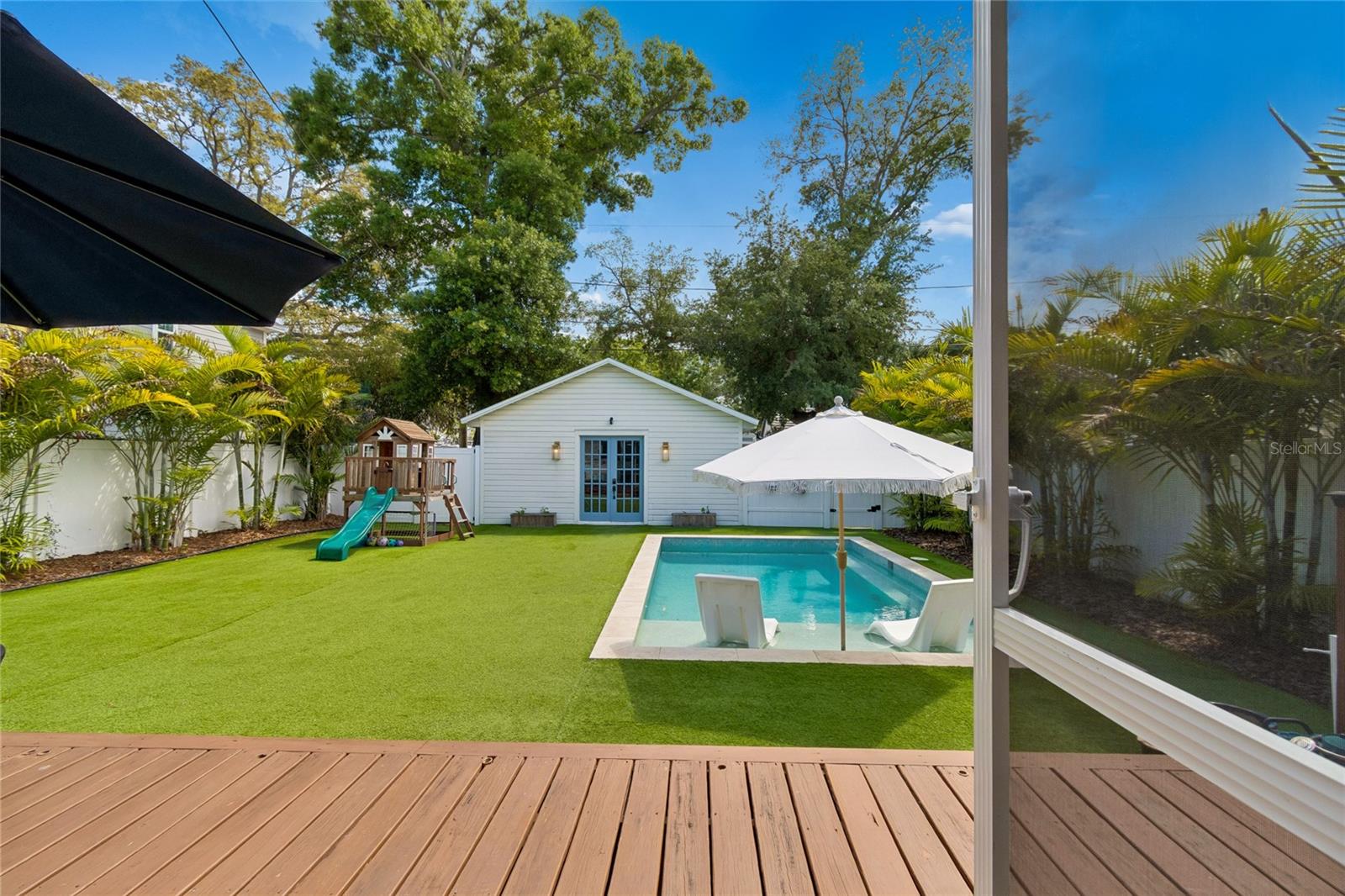 1126 16TH Ave ST PETERSBURG, FL 33704