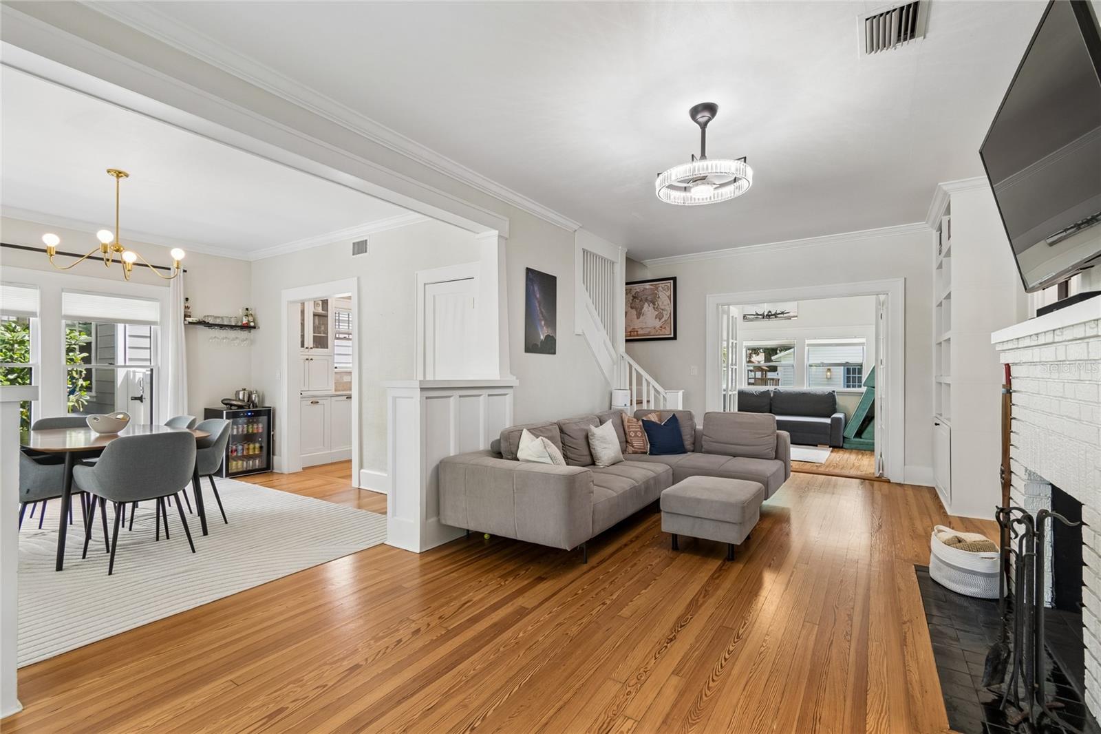 1126 16TH Ave ST PETERSBURG, FL 33704