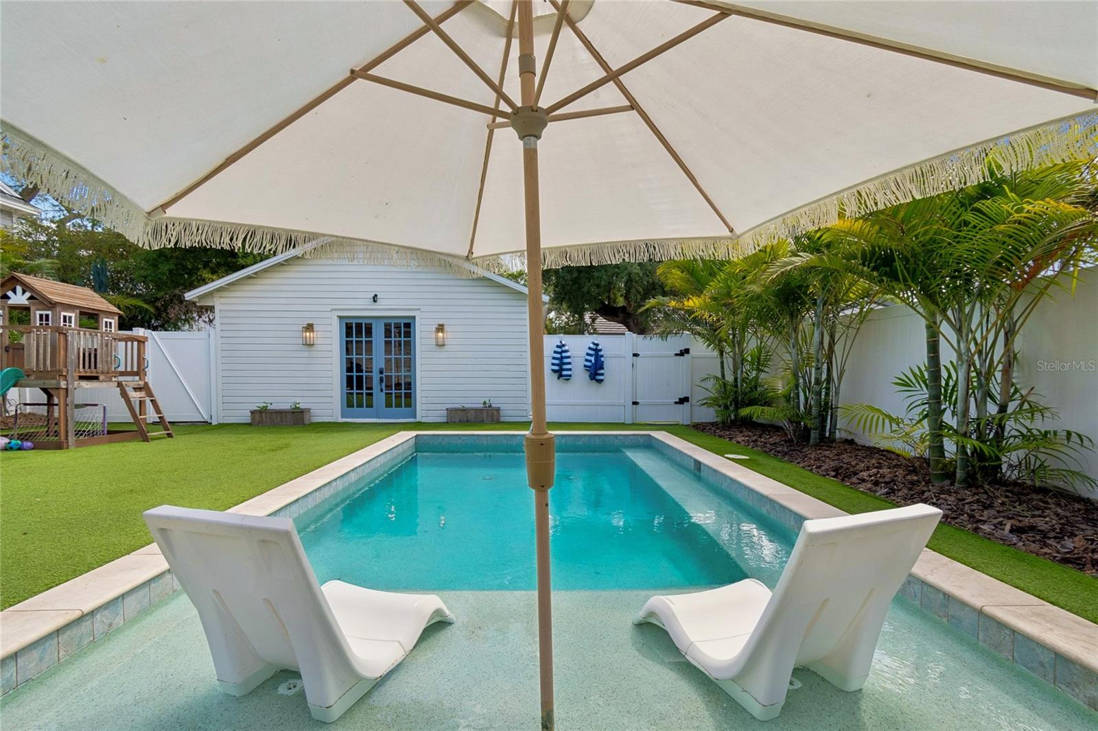 1126 16TH Ave ST PETERSBURG, FL 33704