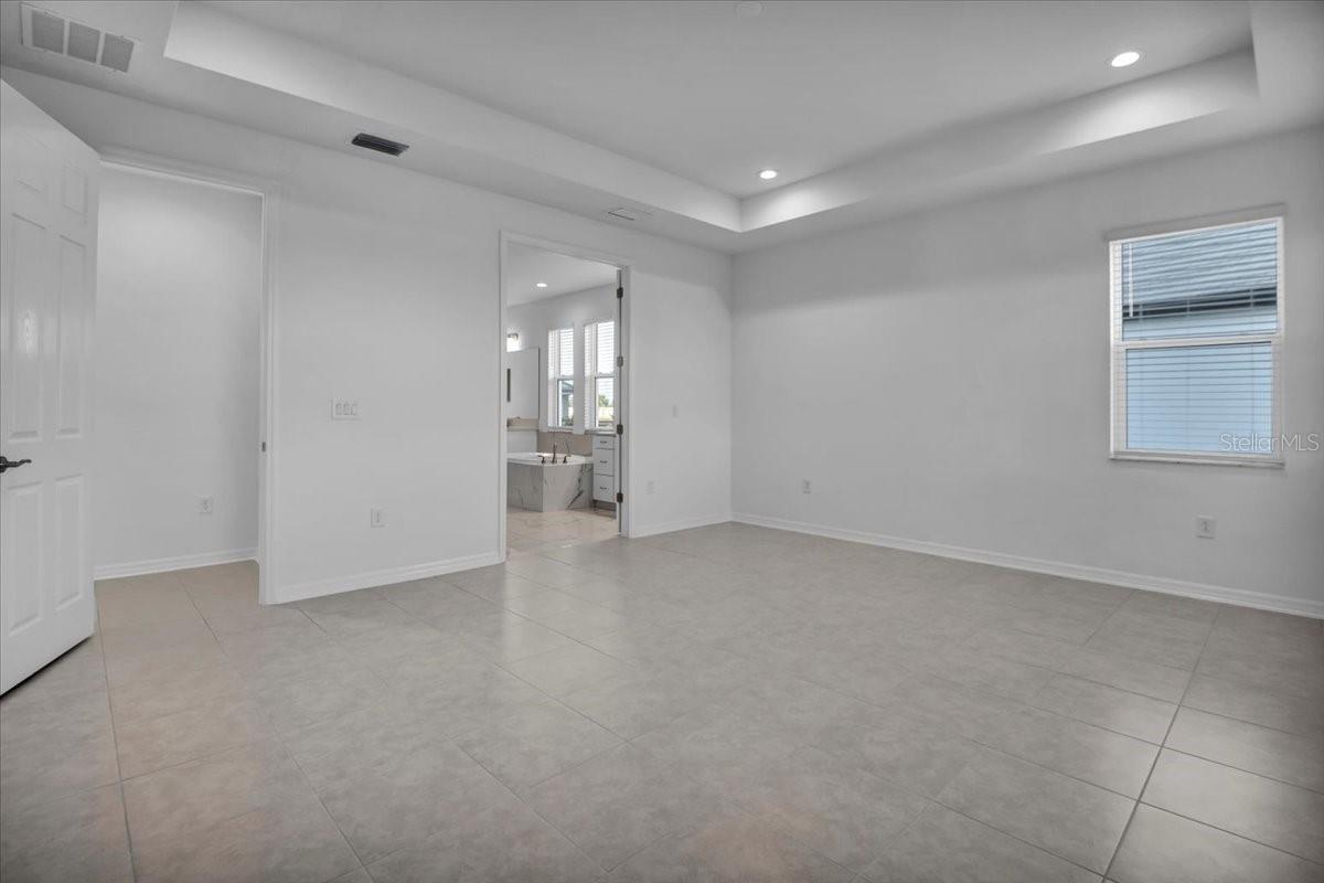 17703 SAVORY MIST Cir BRADENTON, FL 34211