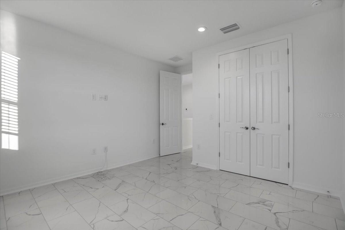 17703 SAVORY MIST Cir BRADENTON, FL 34211