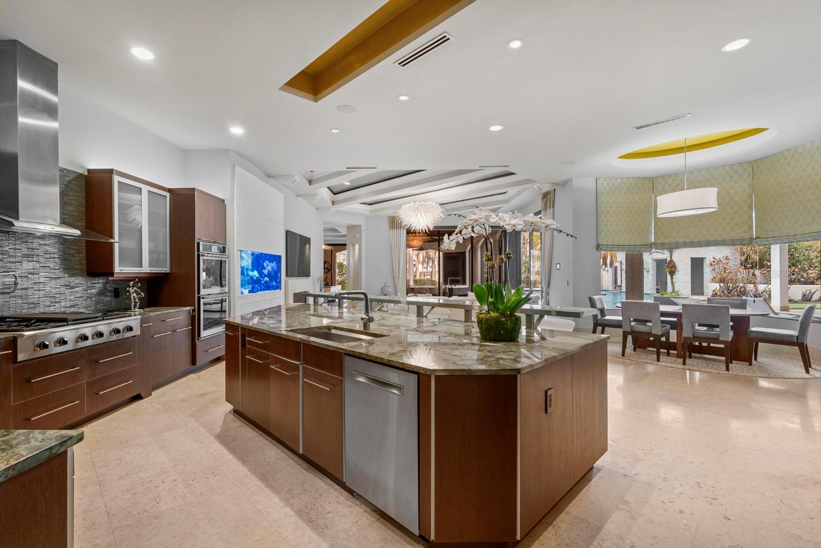 6137 GROSVENOR Shr Dr WINDERMERE, FL 34786