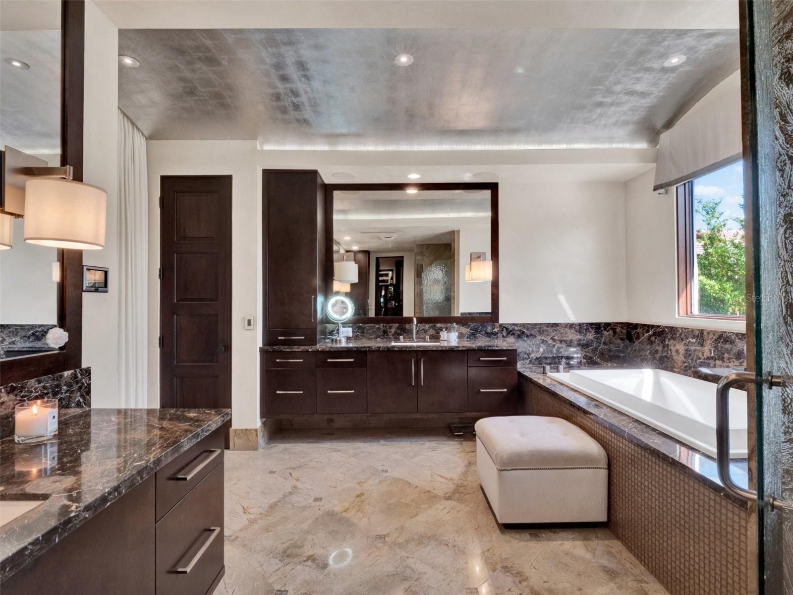 6137 GROSVENOR Shr Dr WINDERMERE, FL 34786