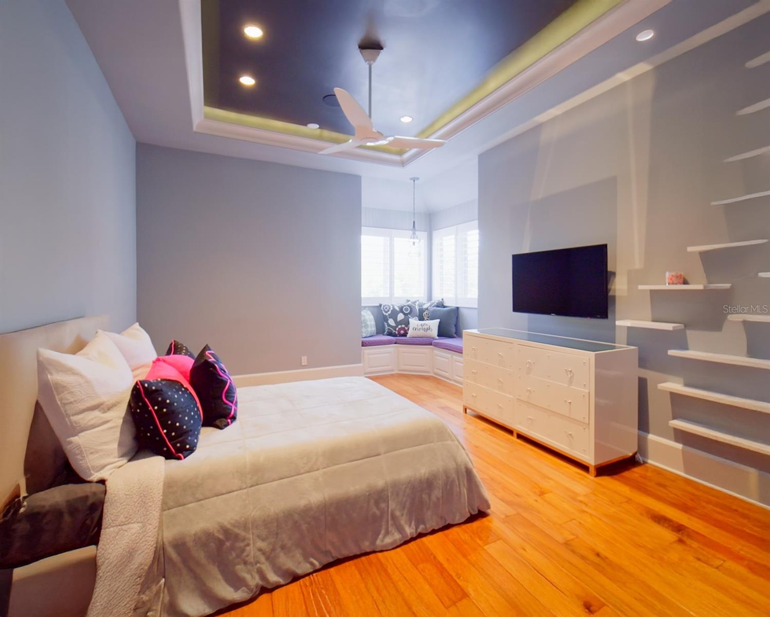 6137 GROSVENOR Shr Dr WINDERMERE, FL 34786