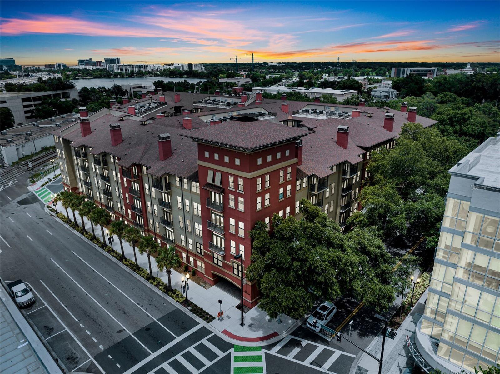 911 N ORANGE Ave #443