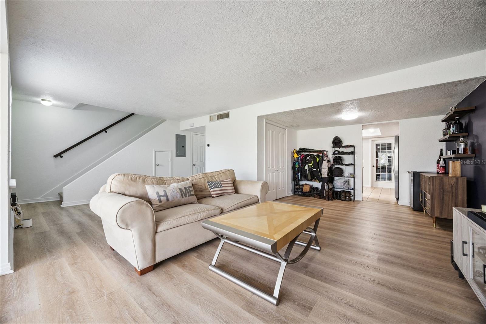 136 TERIWOOD Ct FERN PARK, FL 32730