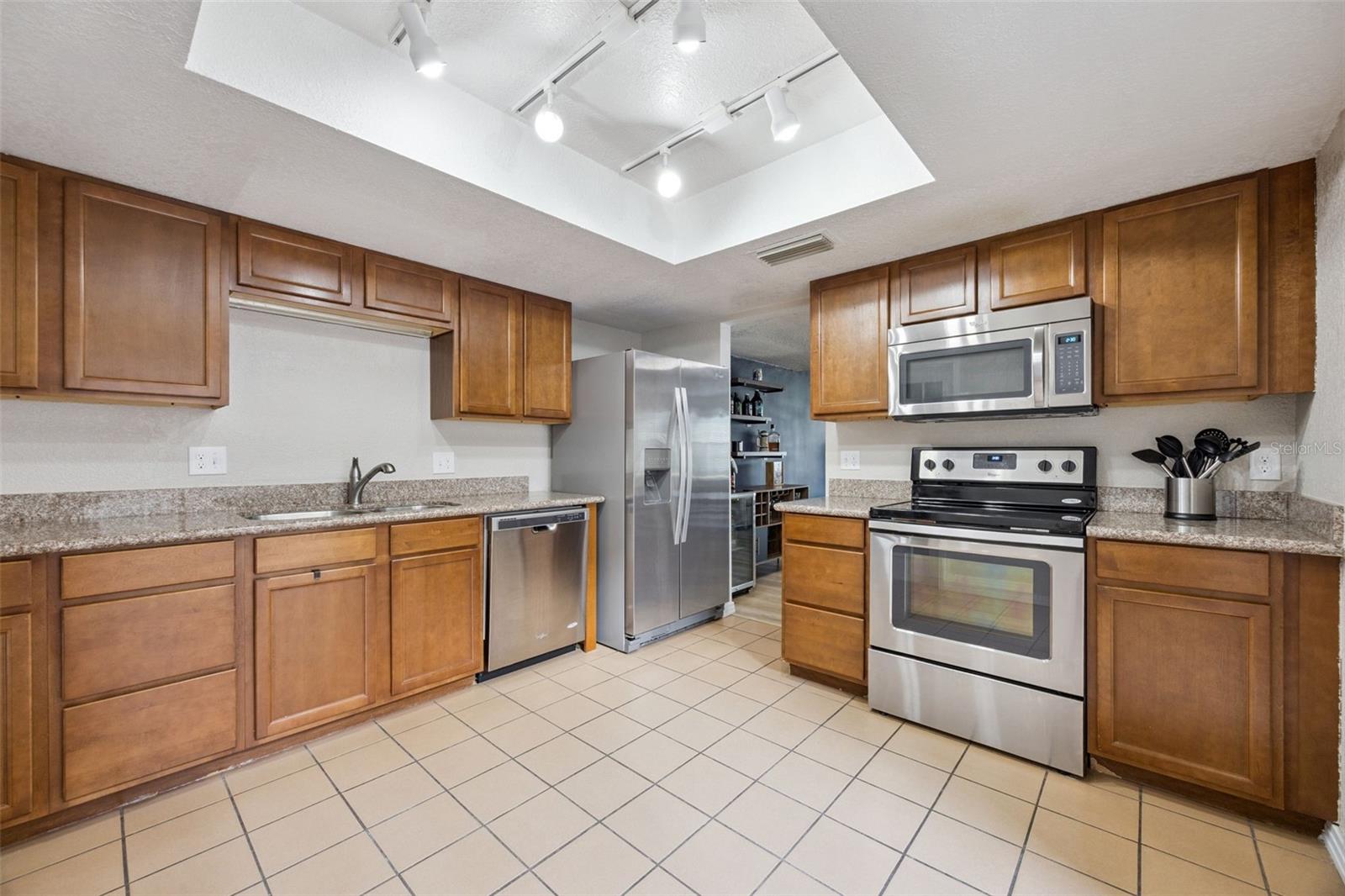 136 TERIWOOD Ct FERN PARK, FL 32730