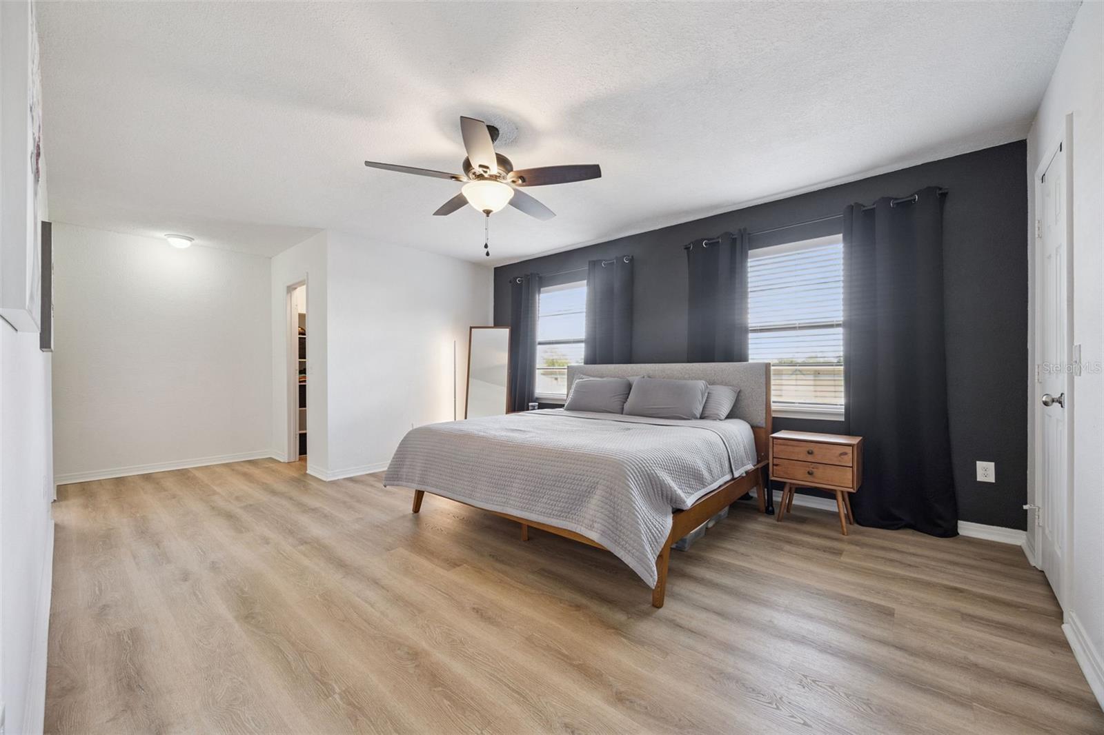 136 TERIWOOD Ct FERN PARK, FL 32730