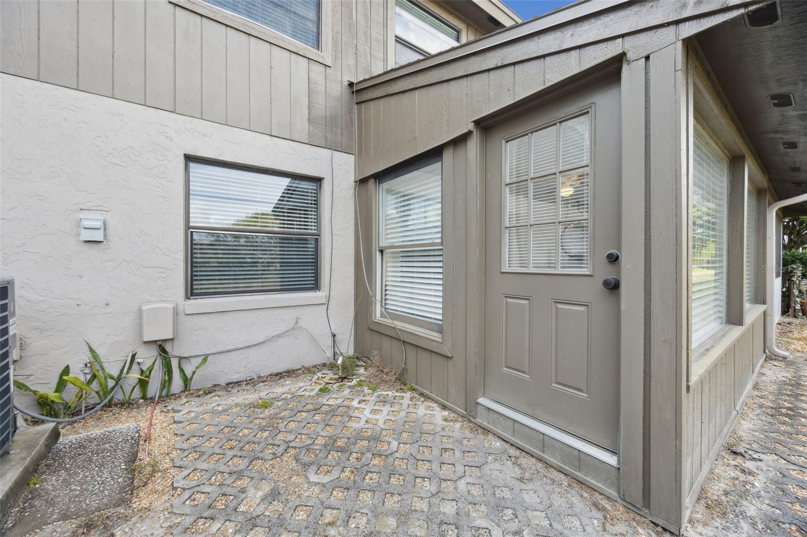 136 TERIWOOD Ct FERN PARK, FL 32730