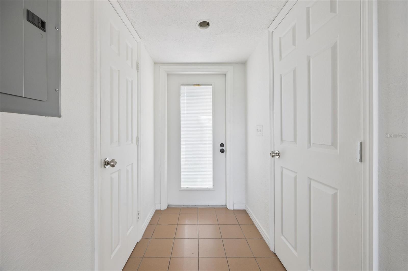 136 TERIWOOD Ct FERN PARK, FL 32730