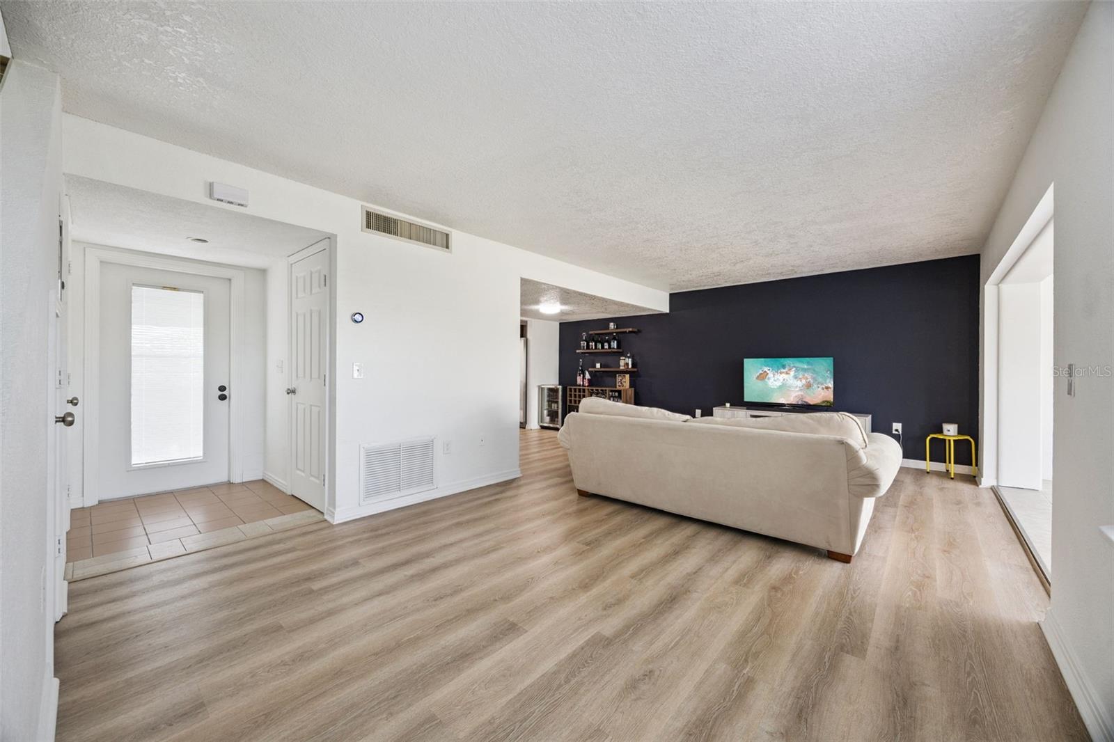 136 TERIWOOD Ct FERN PARK, FL 32730