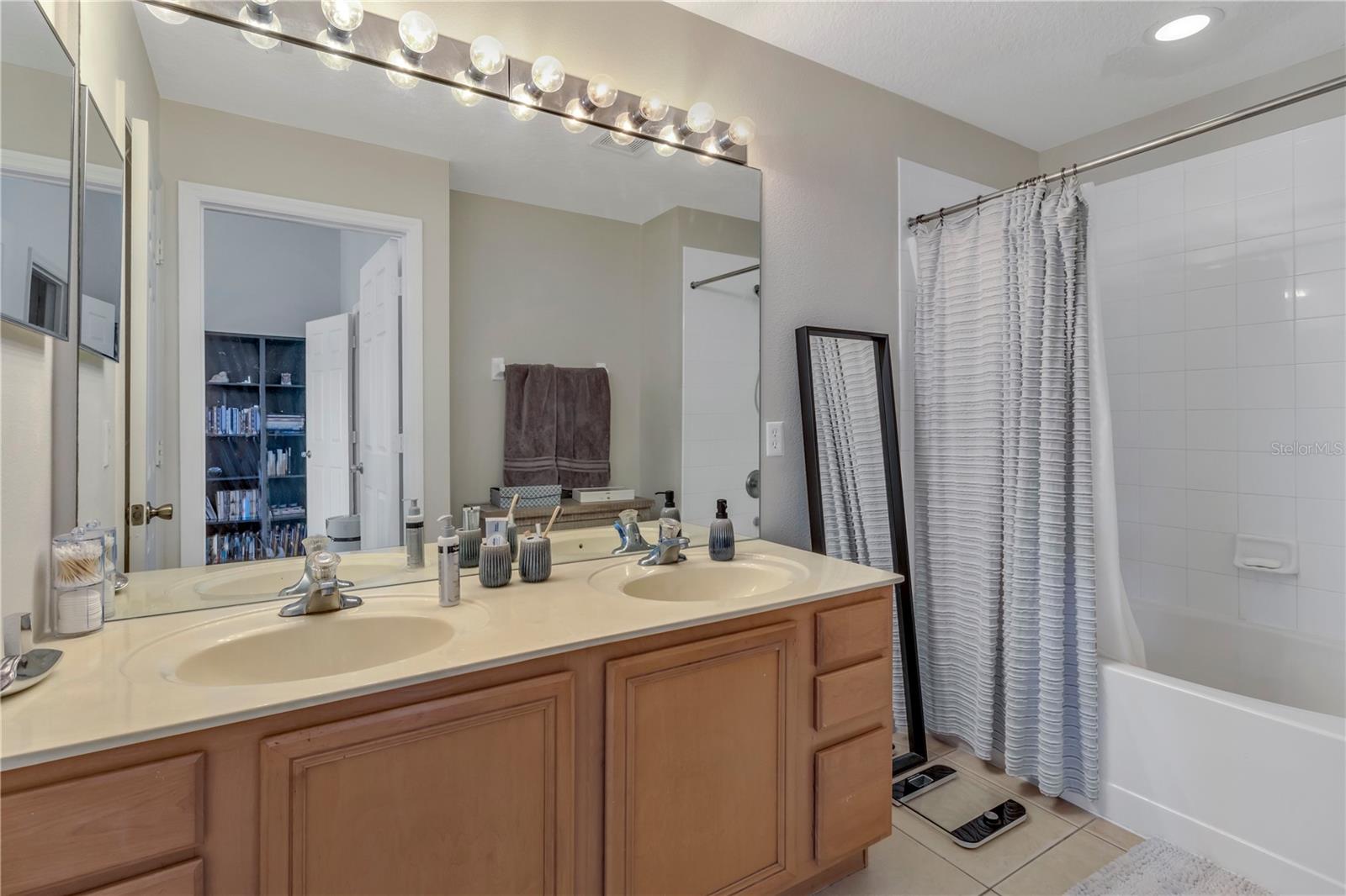 6000 KIPLING Ct #103 ORLANDO, FL 32835