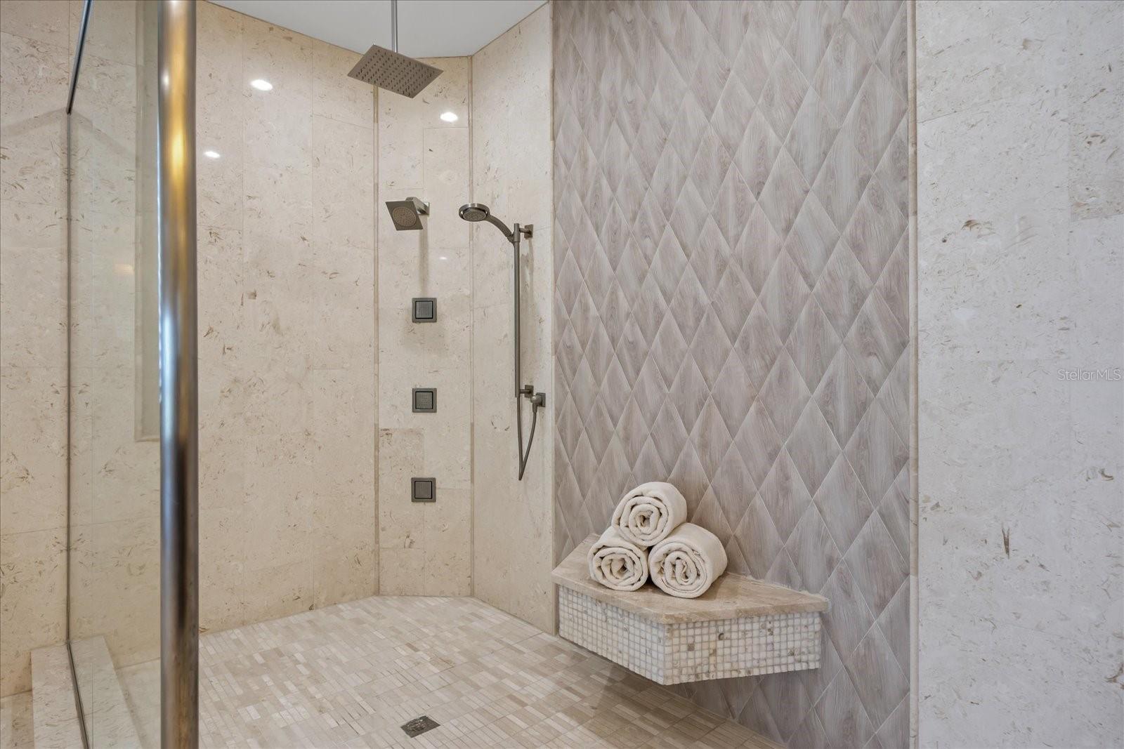 2 GULF Blvd INDIAN ROCKS BEACH, FL 33785