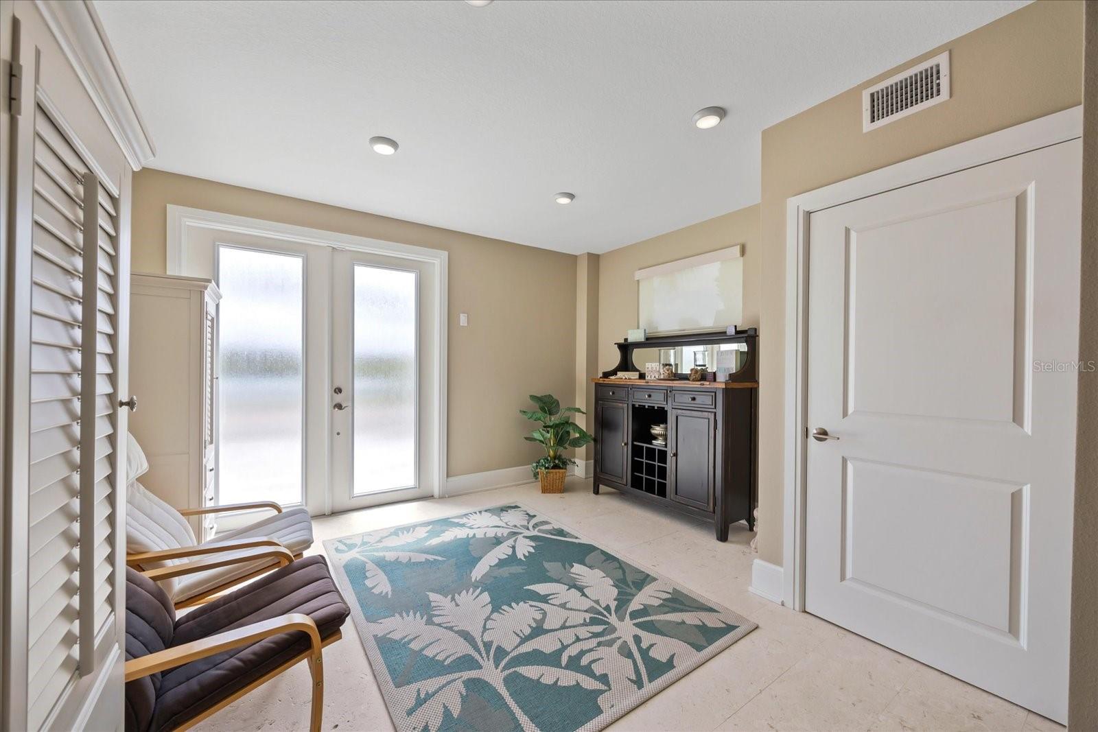 2 GULF Blvd INDIAN ROCKS BEACH, FL 33785