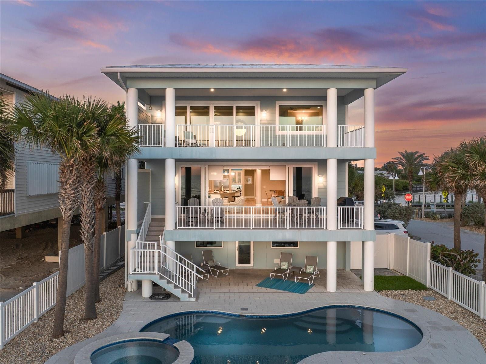 2 GULF Blvd INDIAN ROCKS BEACH, FL 33785