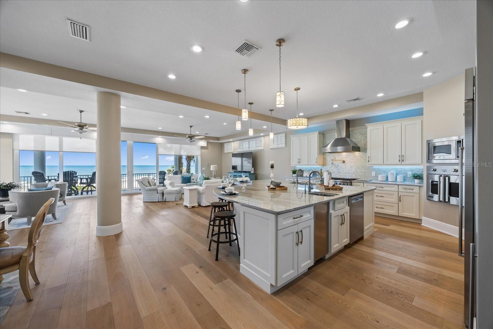 2 GULF Blvd INDIAN ROCKS BEACH, FL 33785