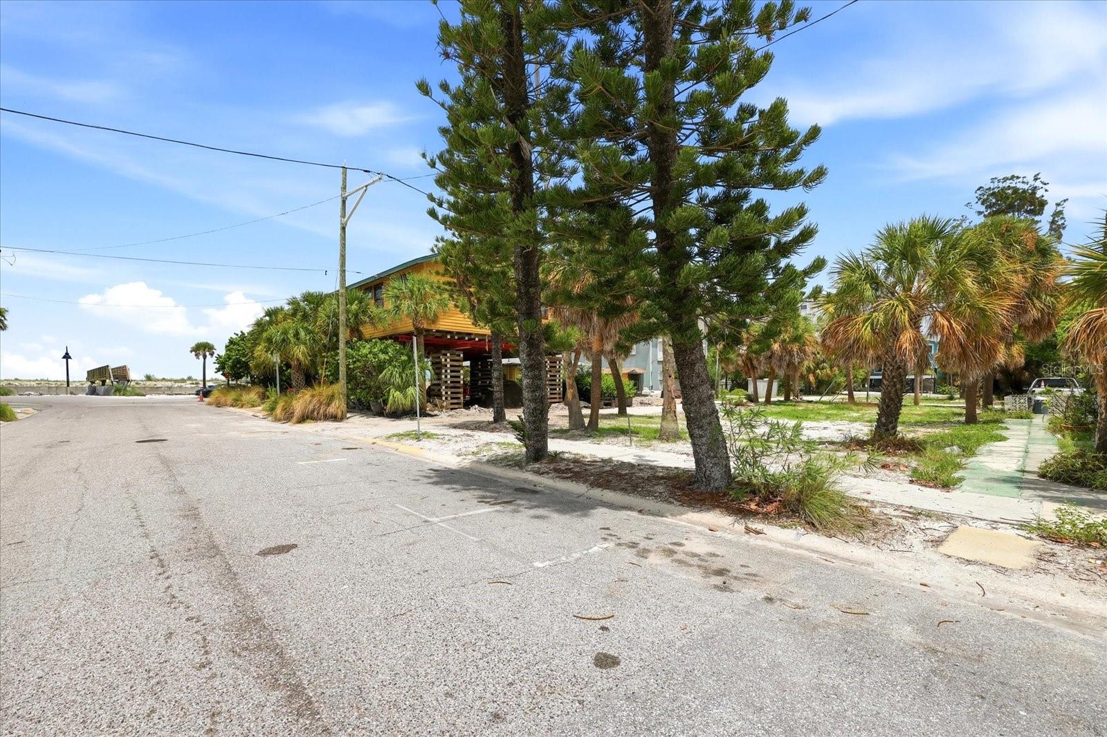 113 3RD Ave ST PETE BEACH, FL 33706