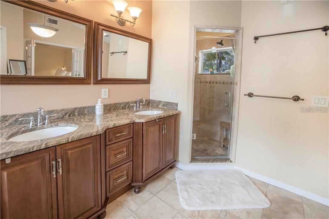 2200 2ND St ST PETERSBURG, FL 33704