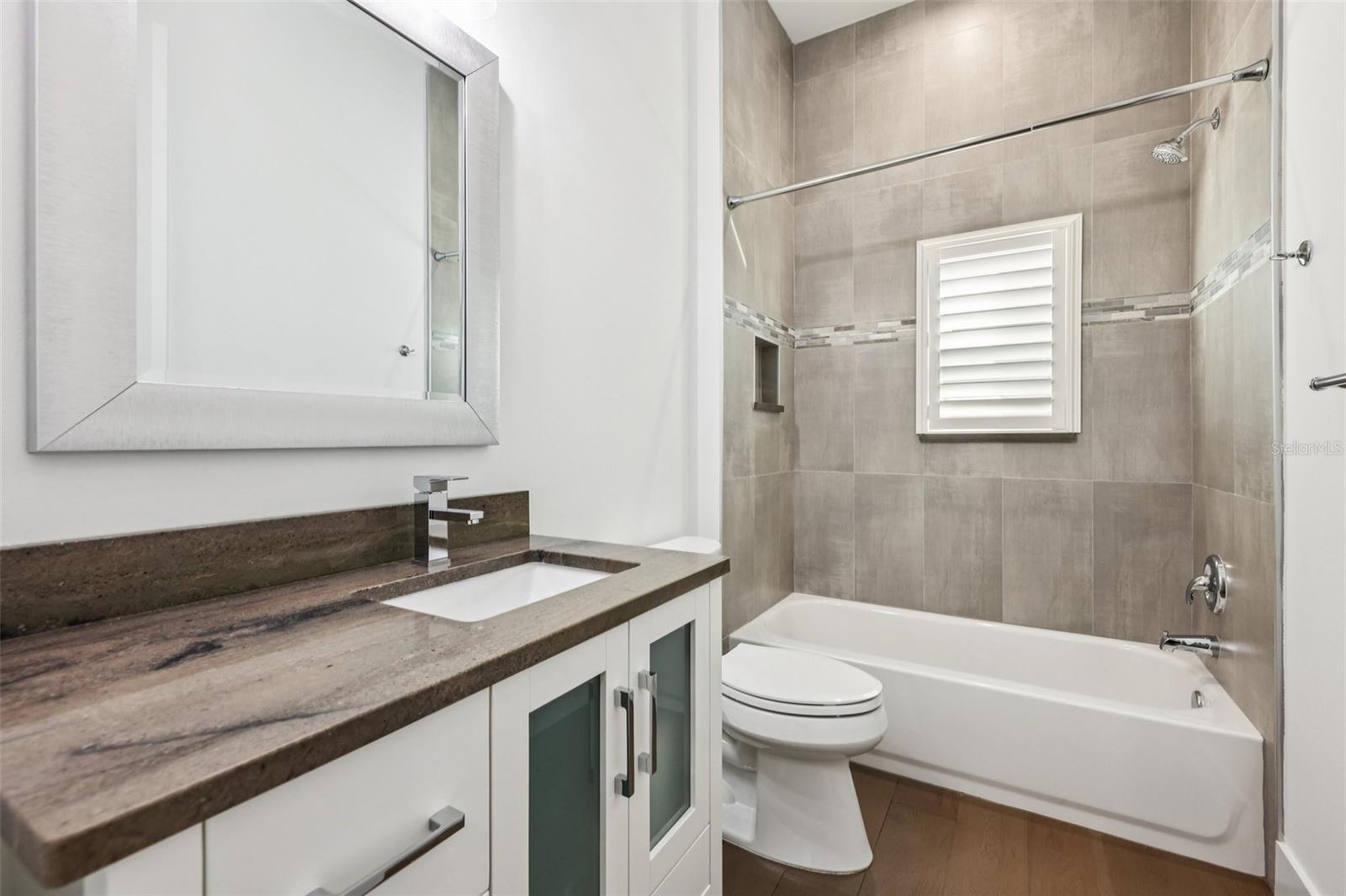 2924 HUNTINGTON St ORLANDO, FL 32803