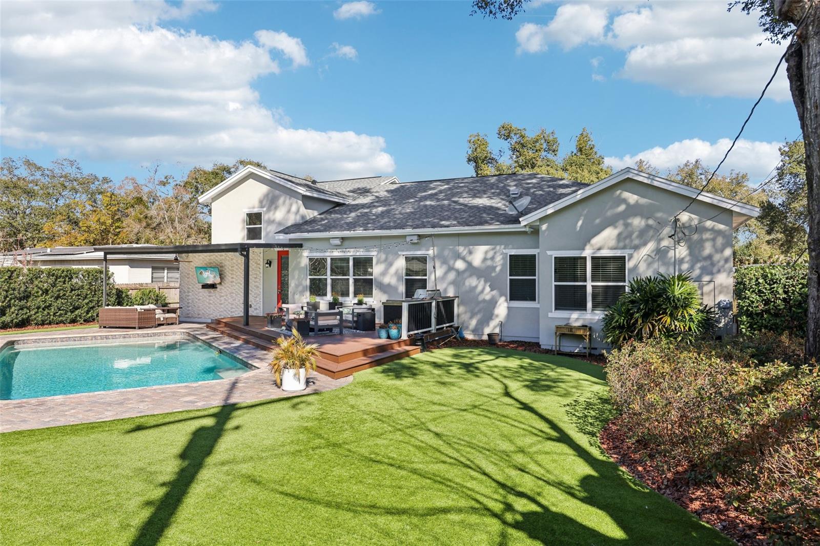 2924 HUNTINGTON St ORLANDO, FL 32803